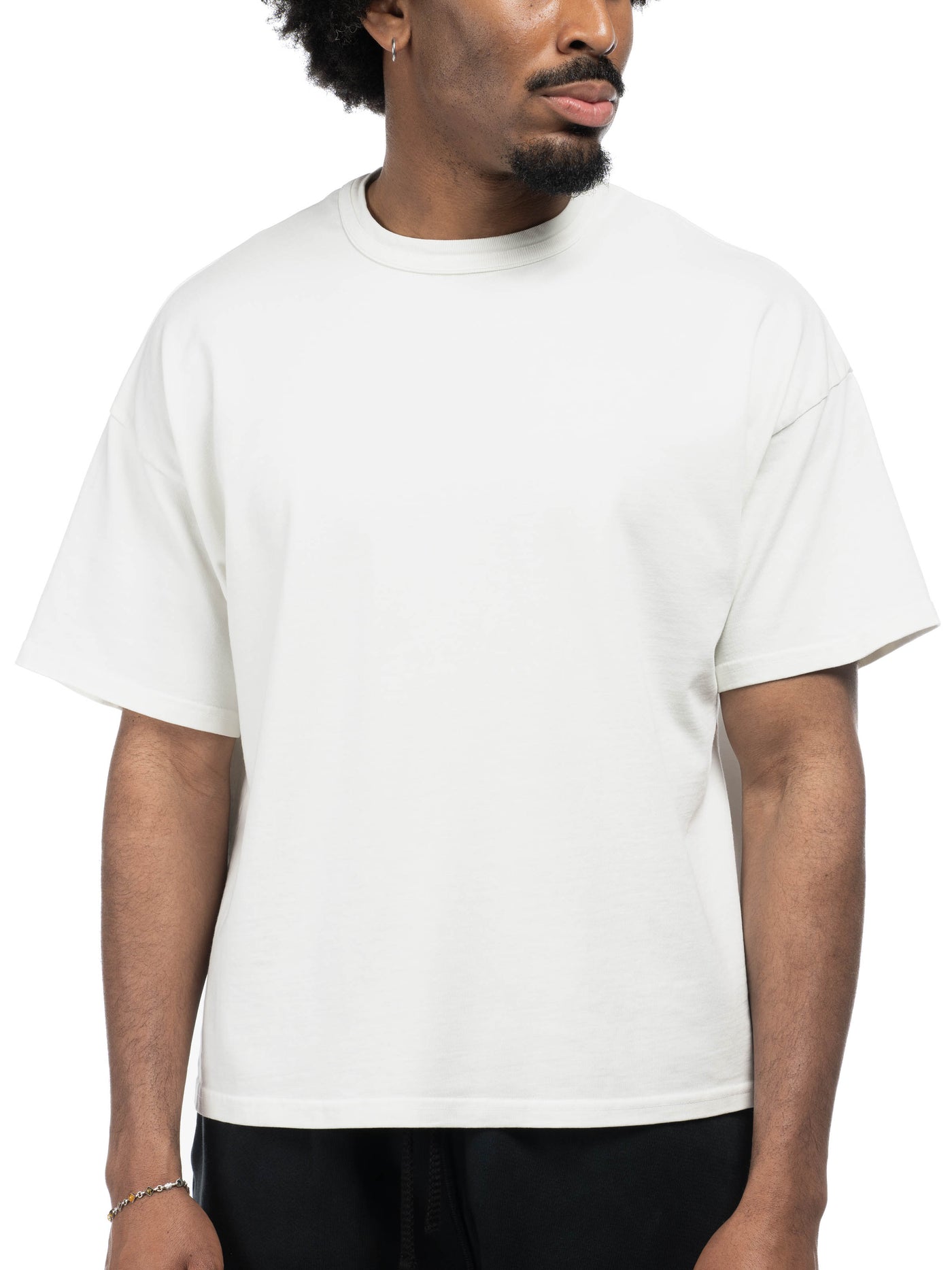 Basics T-Shirt - Aged White – BARE KNUCKLES